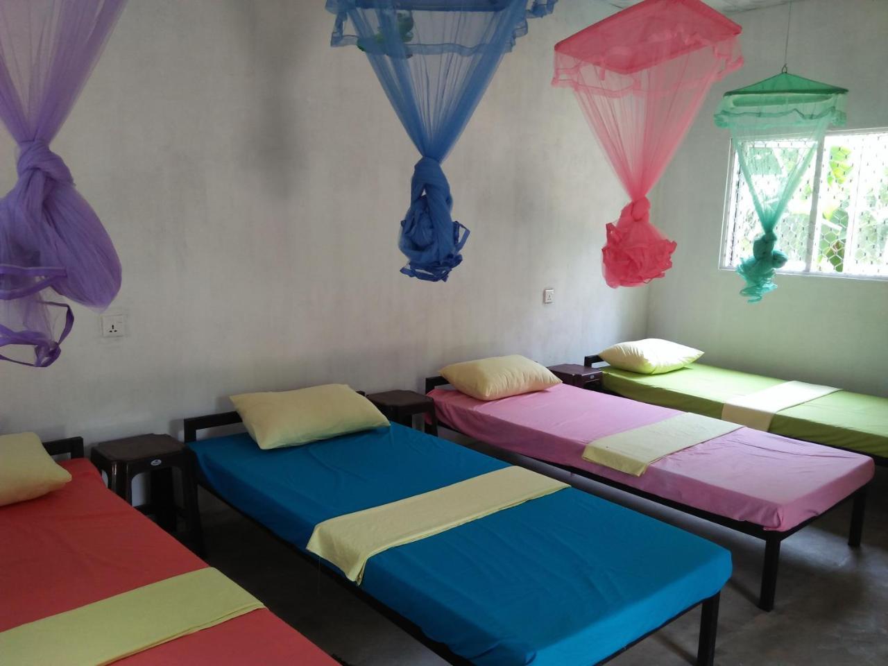 Helena Hostel Dikwella Eksteriør billede